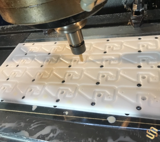 Gia công chính xác phay CNC