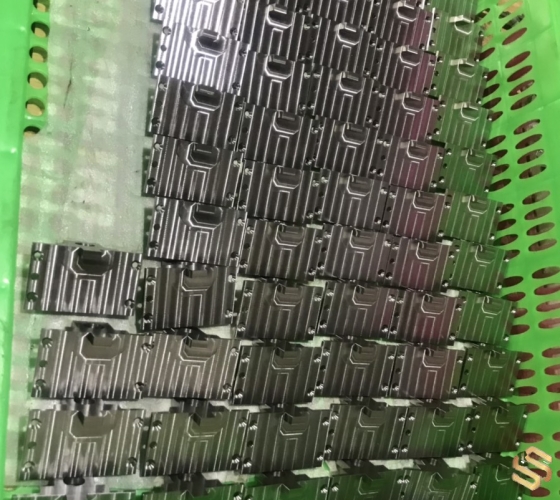 Gia công chính xác phay CNC