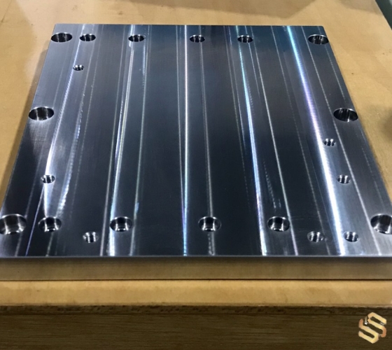 Gia công chính xác phay CNC